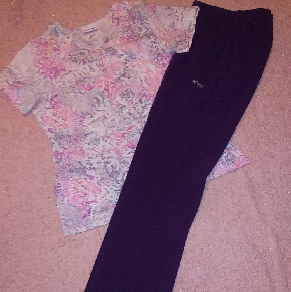 Size S Scrub Star/ Grey's Anatomy Scrub Set